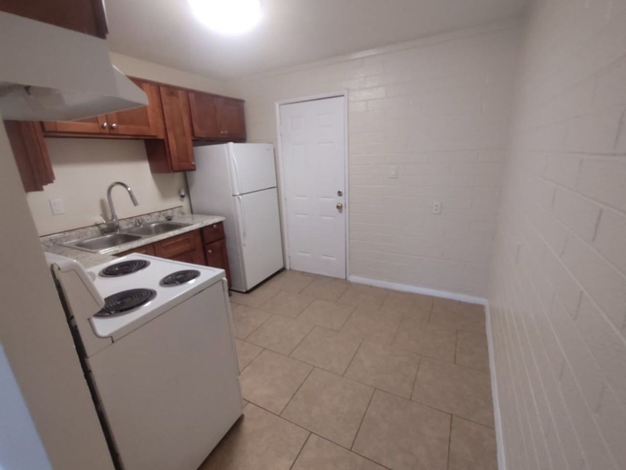 7234 E Belleview St - Photo 3 of 8