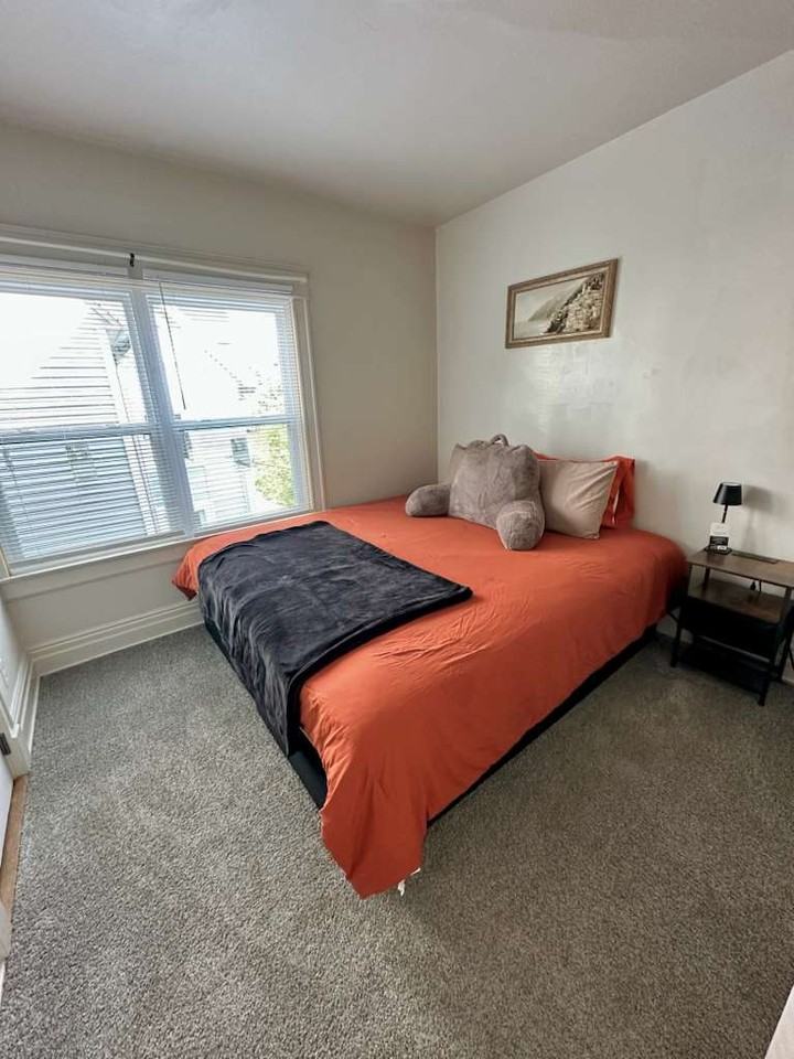 511 W Jefferson Blvd #1 - Photo 6 of 20