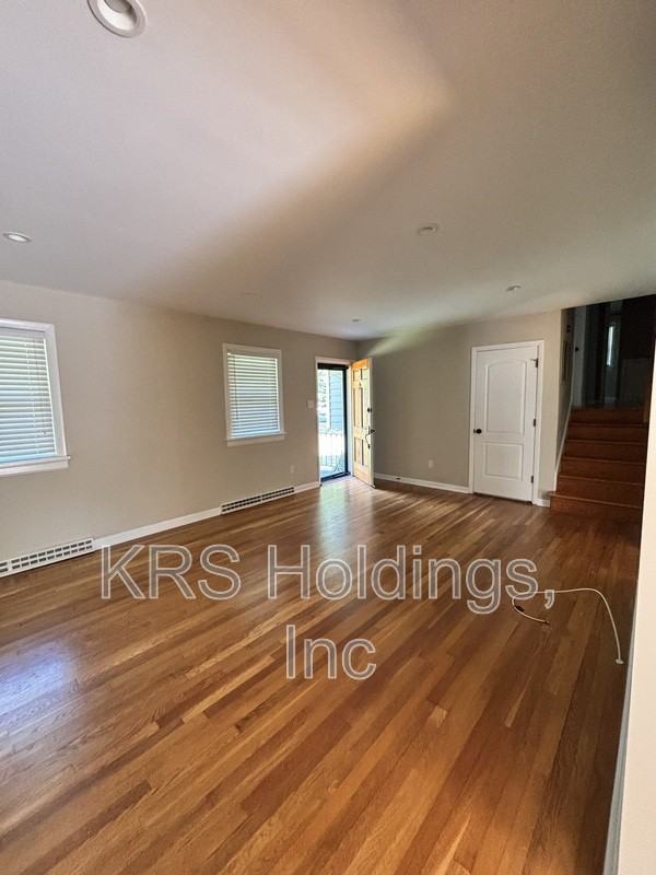 2318 Penrose Dr - Photo 6 of 32