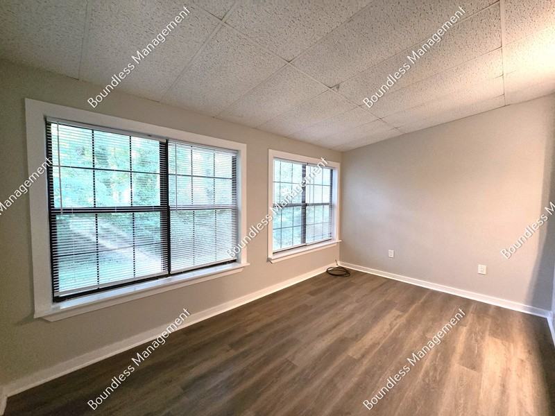 5183 Suggs St - Photo 6 of 17