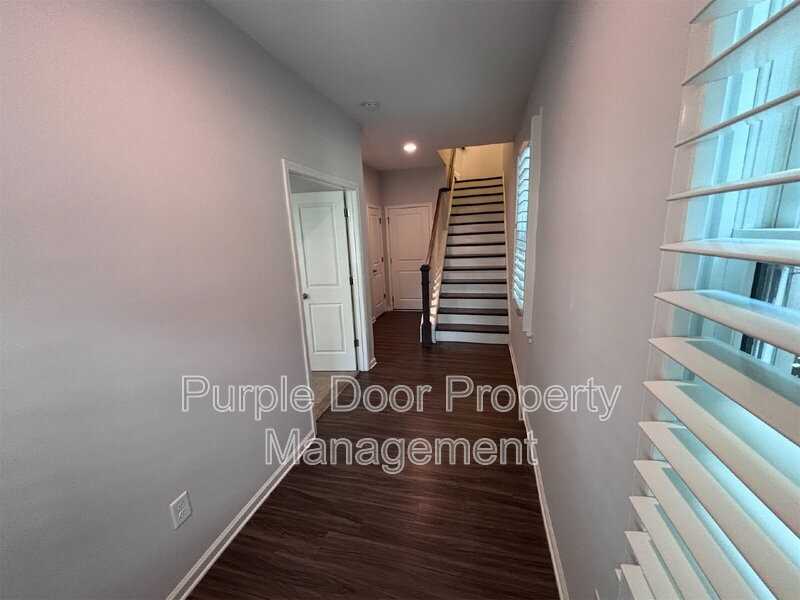 745 Hamilton Cir Se - Photo 3 of 31