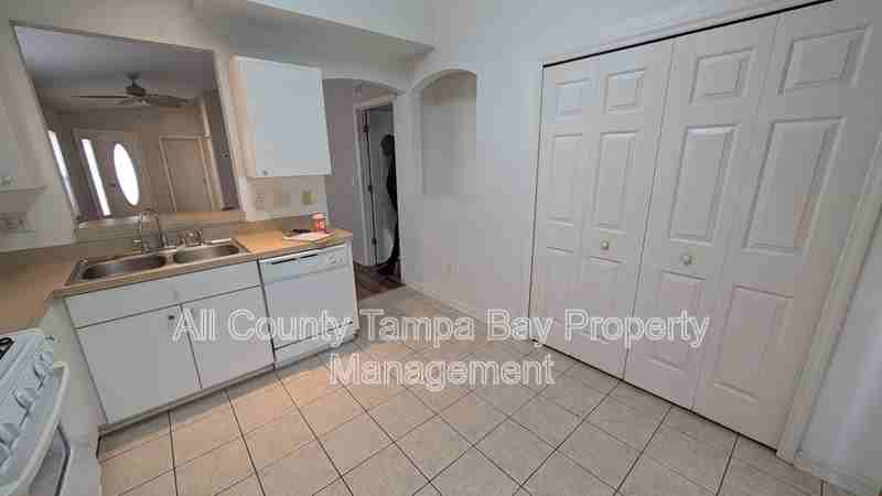 6047 White Sails Dr - Photo 6 of 18