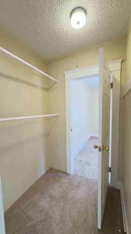 7762 Washington Ave - Photo 7 of 15