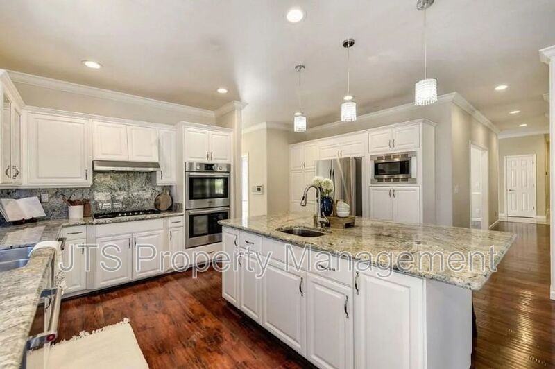 4210 Mepham Ct - Photo 3 of 50