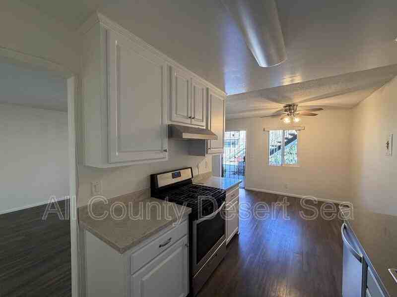 1587 Coriander Dr #B - Photo 5 of 18
