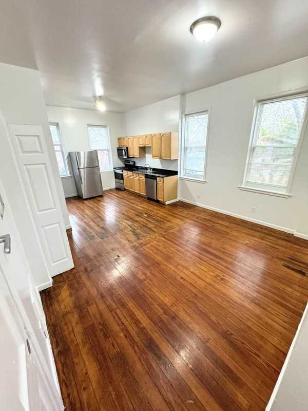 2743 Pestalozzi St #2E - Photo 7 of 11