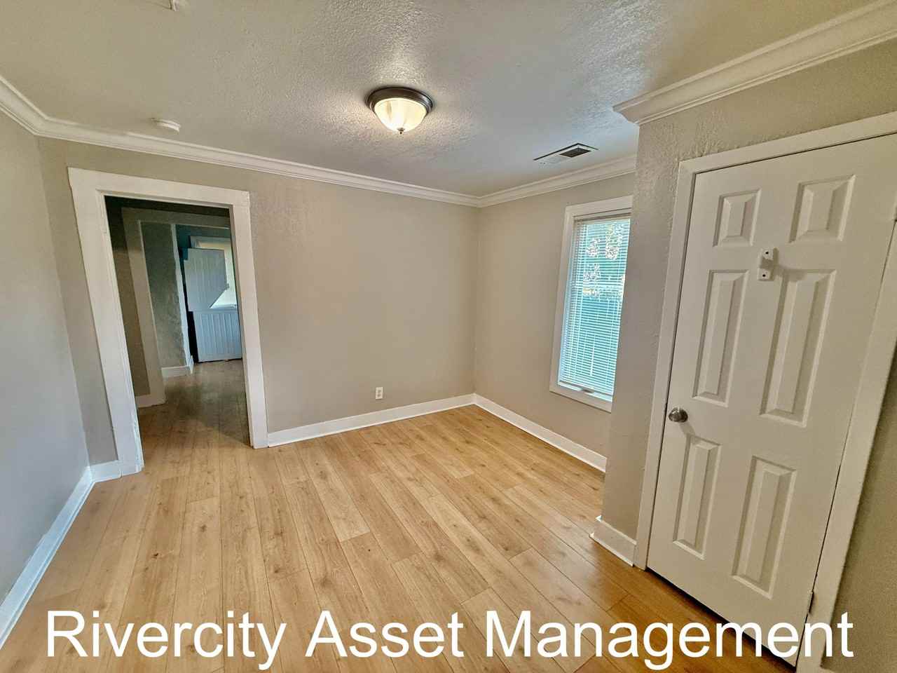 2206 Lyon Ave #2206 - Photo 4 of 7