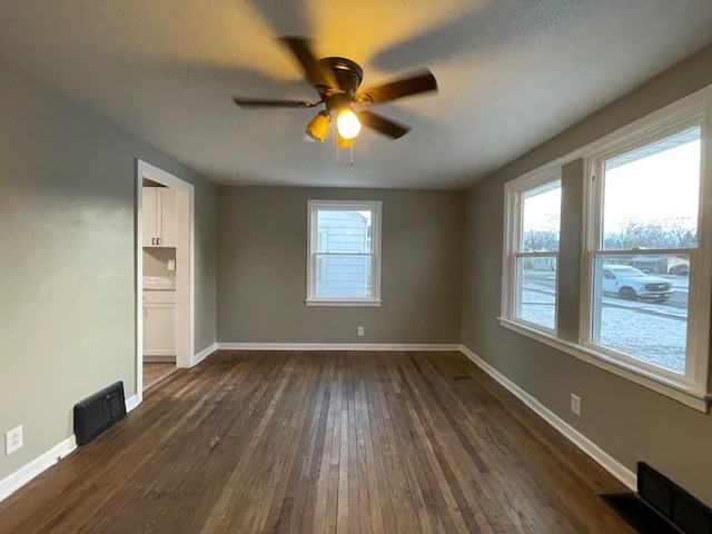 1630 S Jackson St #1 - Photo 3 of 17