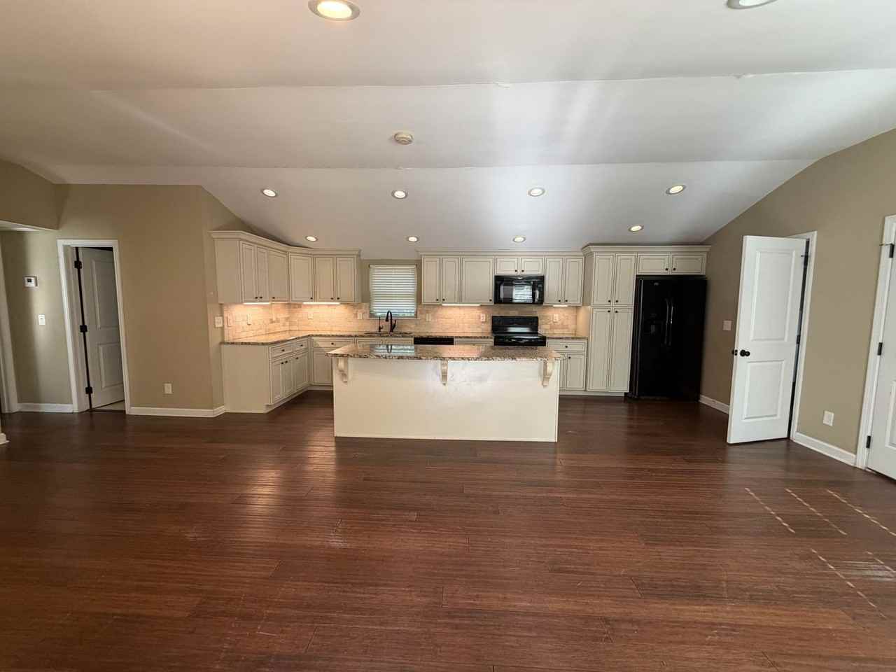 404 Pilch Rd - Photo 2 of 13