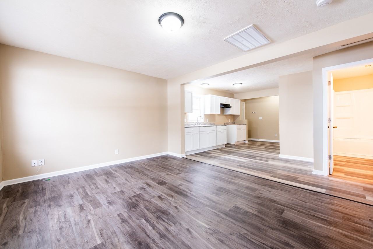 6610 Elmwood St #1 - Photo 7 of 26