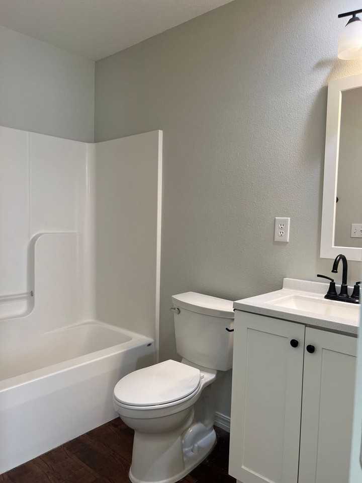 2129 Kentucky Ave - Photo 6 of 6