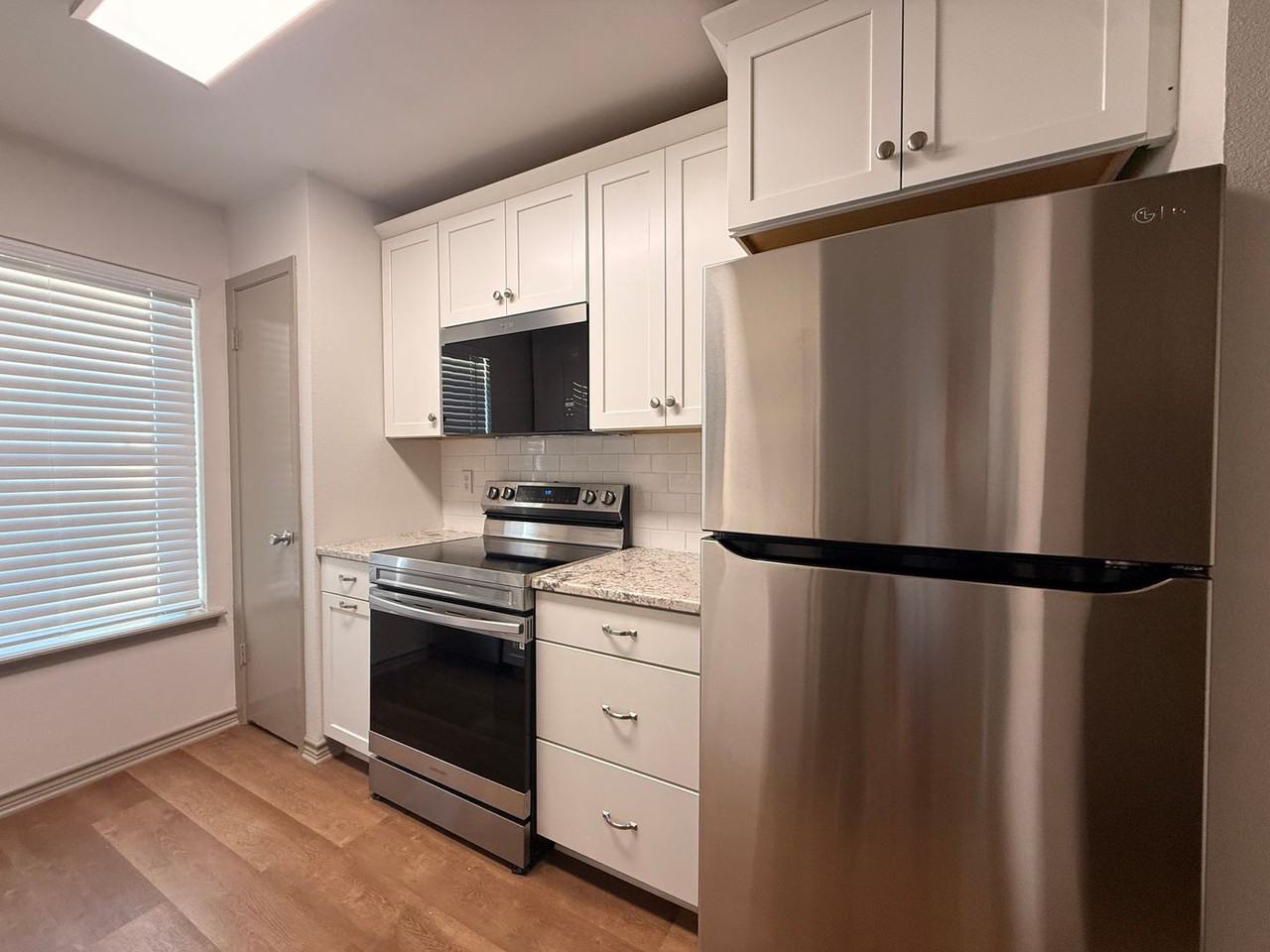 3604 Andrea St - Photo 3 of 24