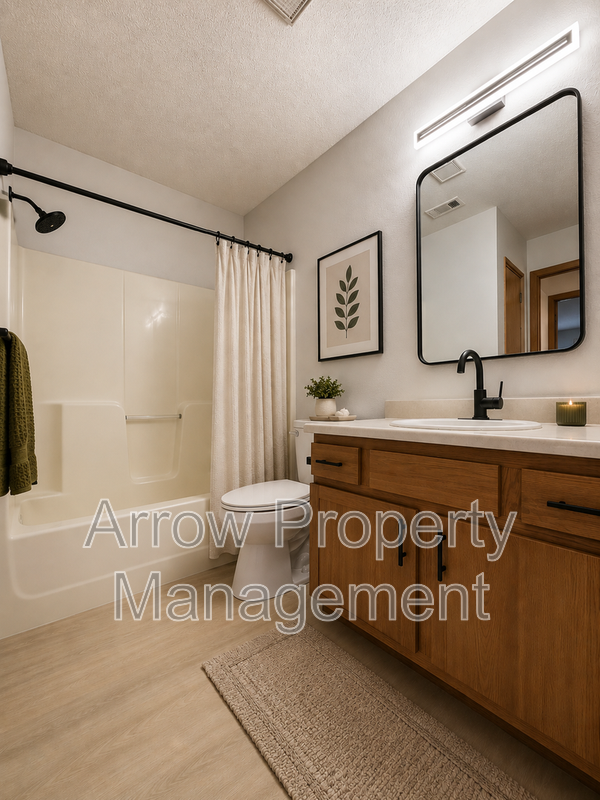 2380 N 44th St #9 - Photo 4 of 10