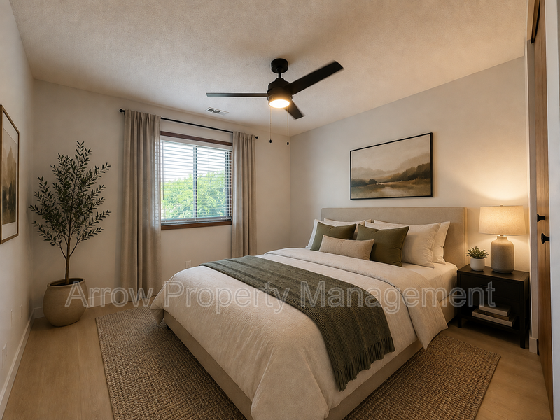 2380 N 44th St #9 - Photo 5 of 10