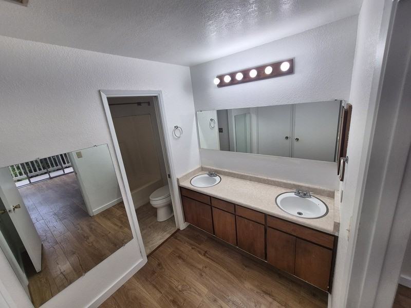 523 Prince Ave #B - Photo 7 of 23