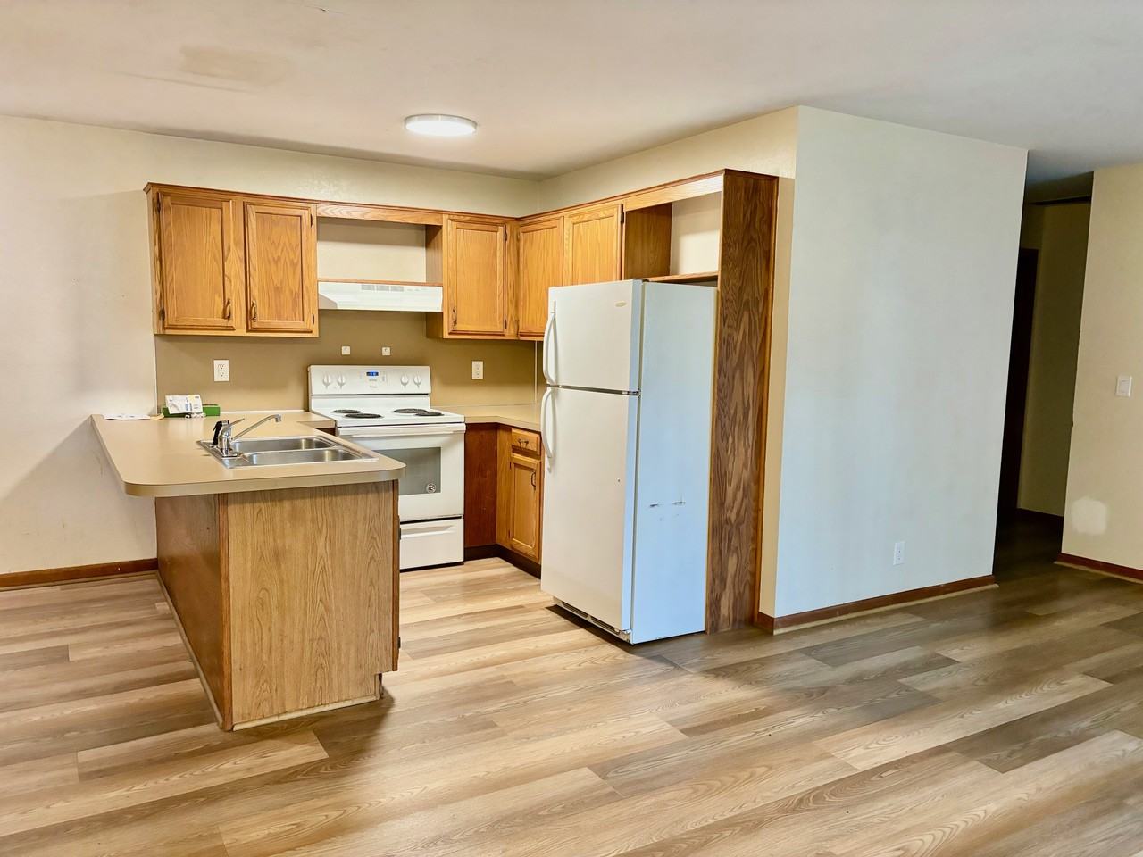 2698 Kragspough Ct #2698 - Photo 2 of 8