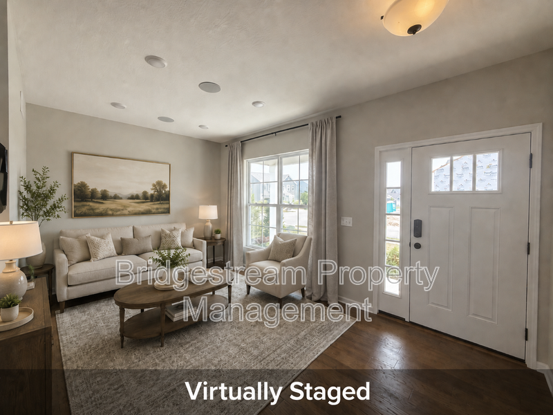 3032 Wellington Ln - Photo 3 of 21