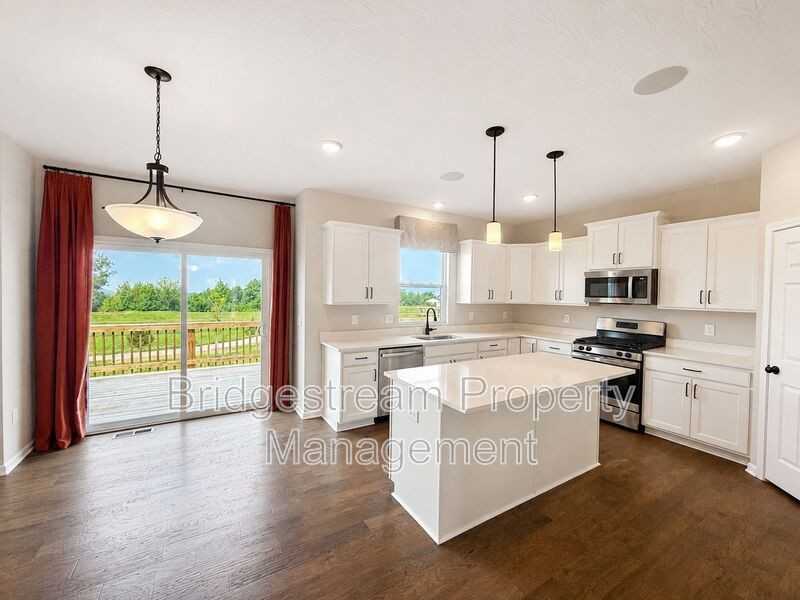 3032 Wellington Ln - Photo 6 of 21