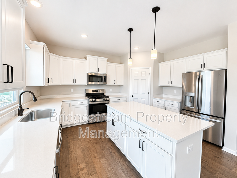 3032 Wellington Ln - Photo 7 of 21