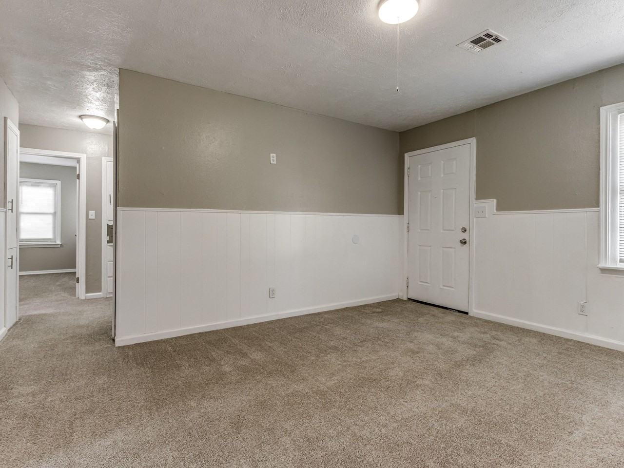 4641 Se 21st St #1 - Photo 2 of 10