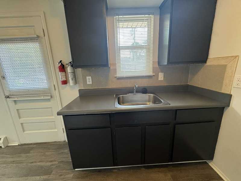 4083 Hazel Ave - Photo 5 of 10