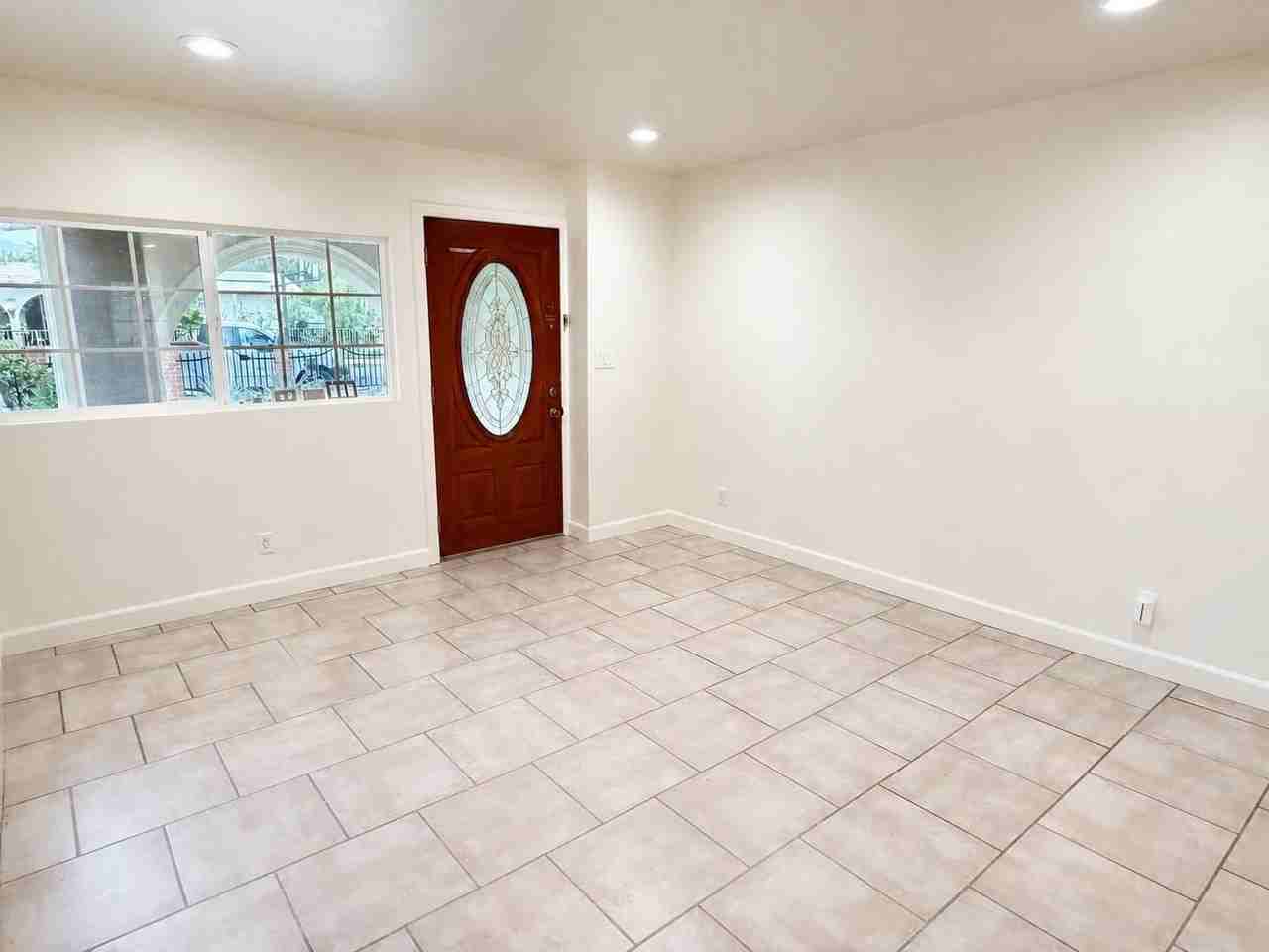 844 Mayfair Ave #1 - Photo 2 of 23