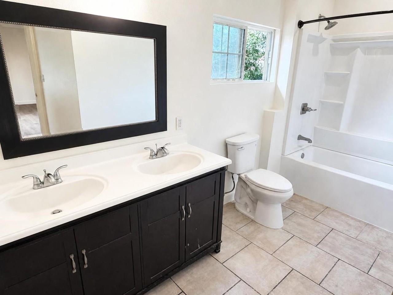 844 Mayfair Ave #1 - Photo 7 of 23