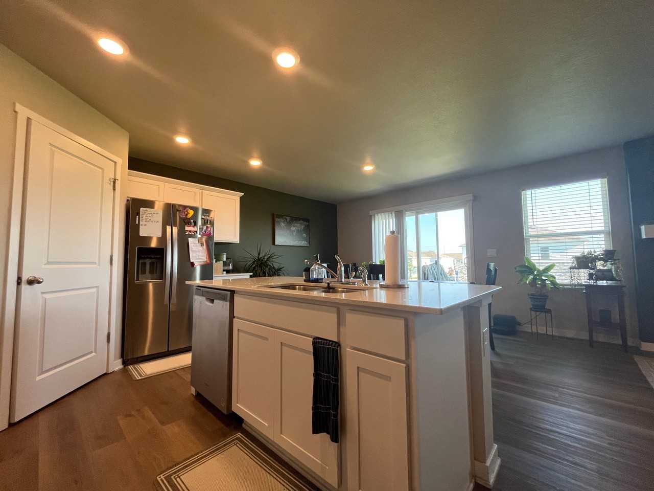 4428 Ne 16th St #1 - Photo 2 of 15