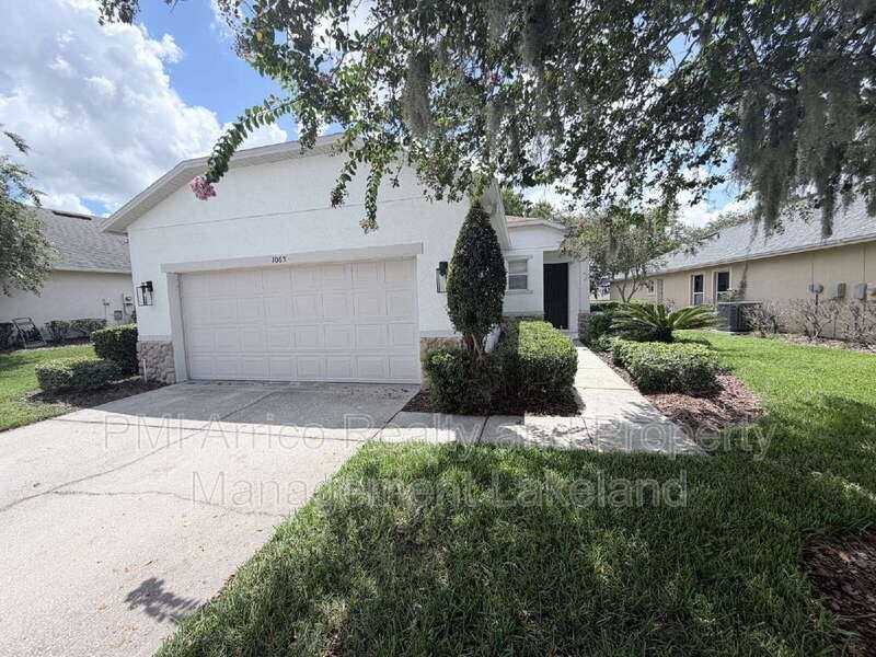 1065 View Pointe Way