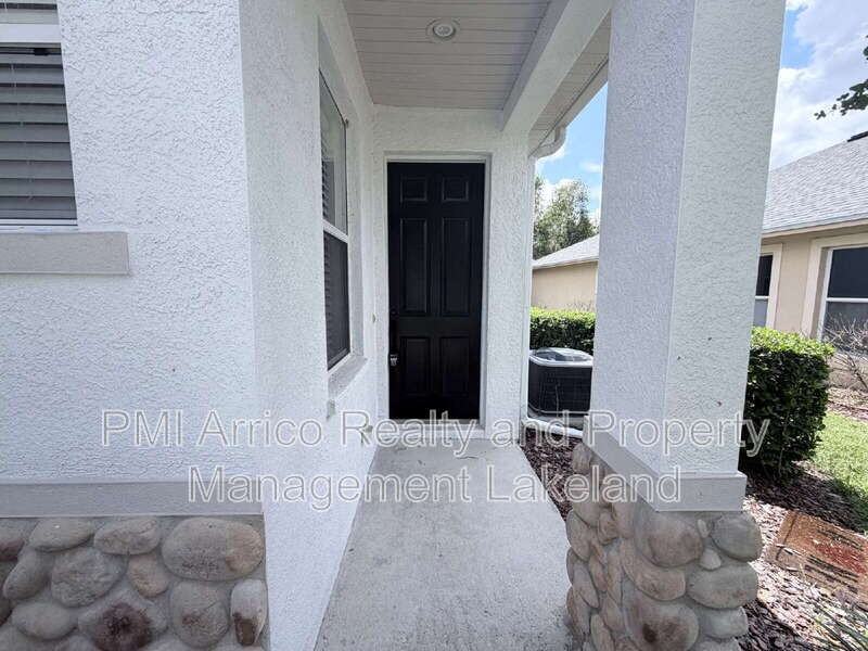 1065 View Pointe Way - Photo 2 of 17