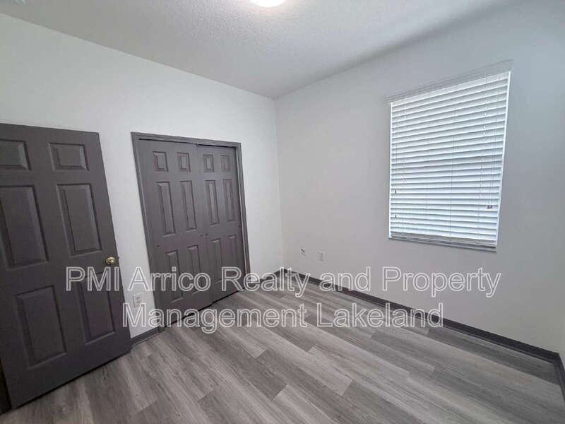 1065 View Pointe Way - Photo 6 of 17