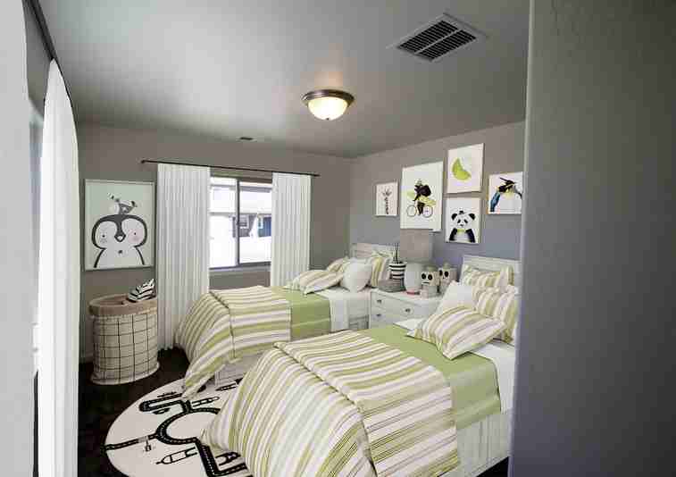 654 Trinity Way - Photo 3 of 6