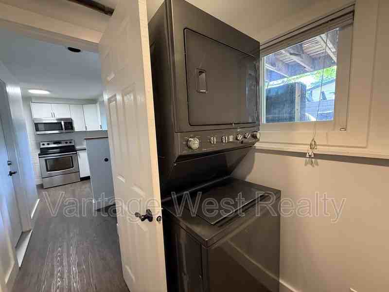771 - Photo 7 of 9