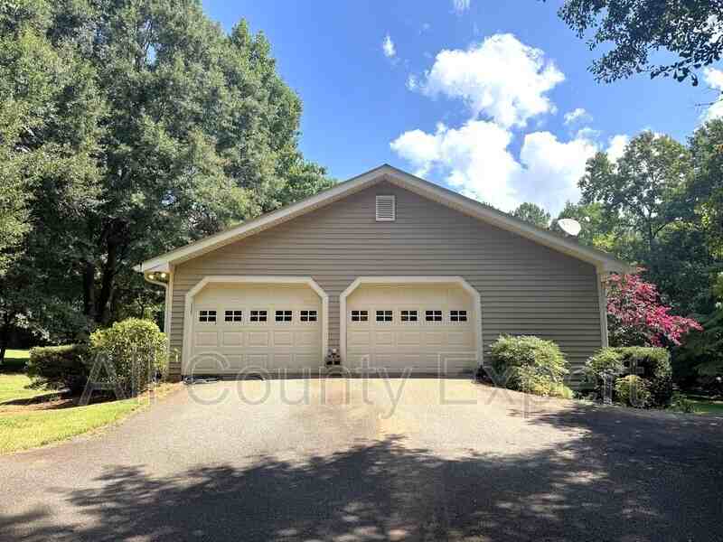 55 Brandywine Trl - Photo 3 of 28