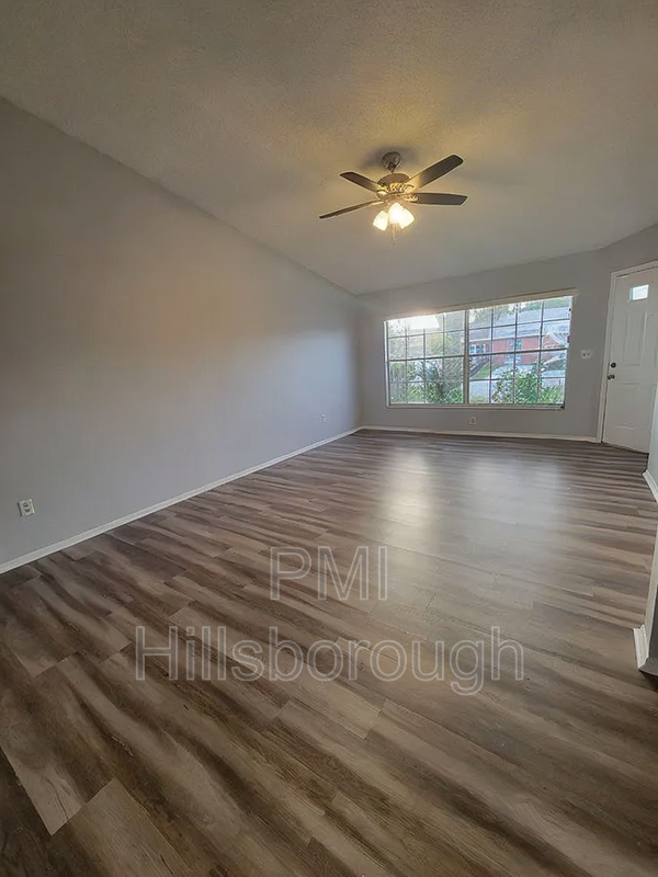 914 Burlwood St - Photo 2 of 50