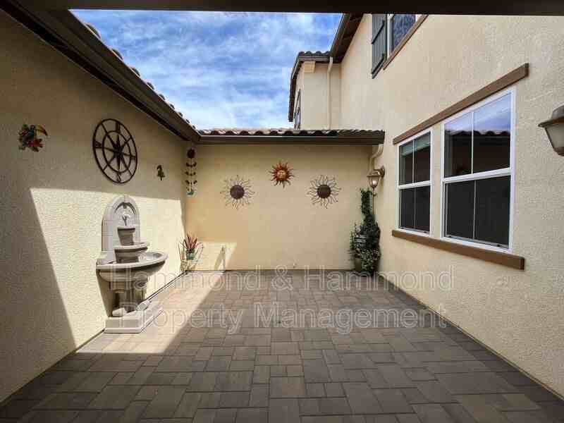 2884 Bella Ct - Photo 5 of 50