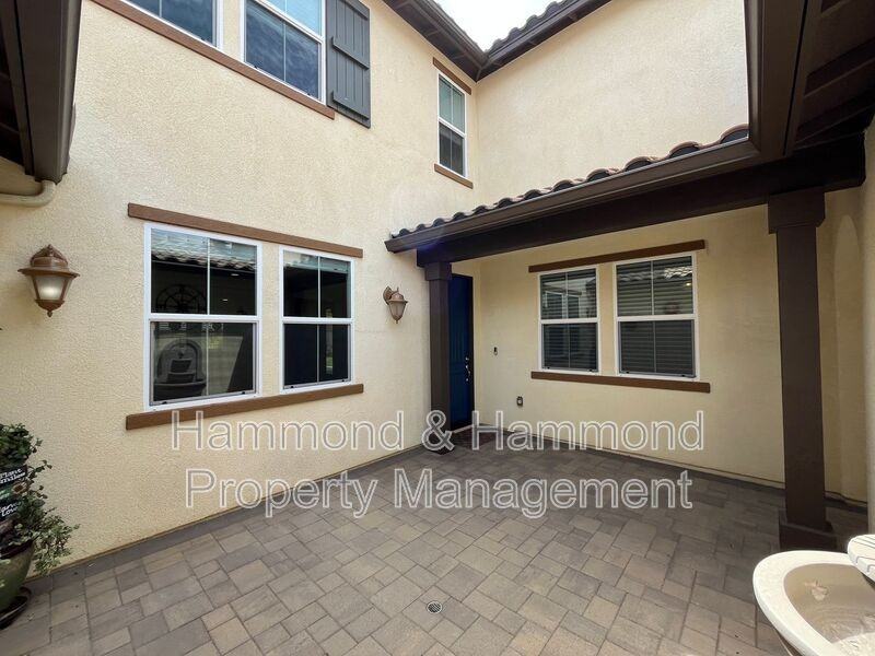2884 Bella Ct - Photo 6 of 50