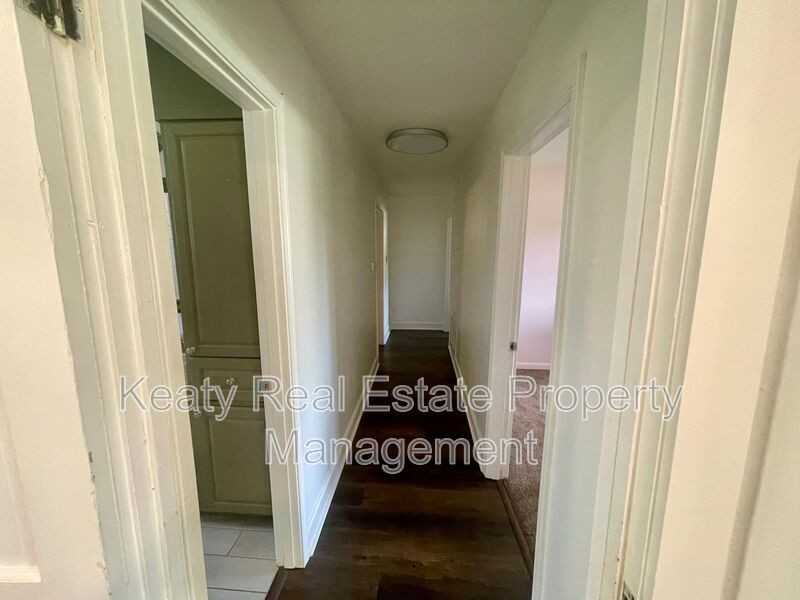 214 Dover Dr - Photo 7 of 22