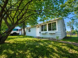 featured image of 1604 Elmendorf Dr
