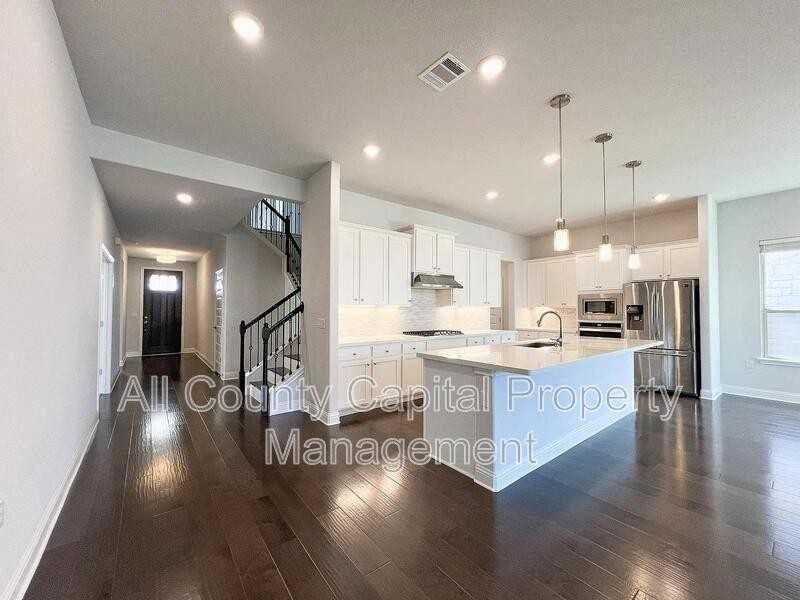 7212 Jument Dr - Photo 5 of 23
