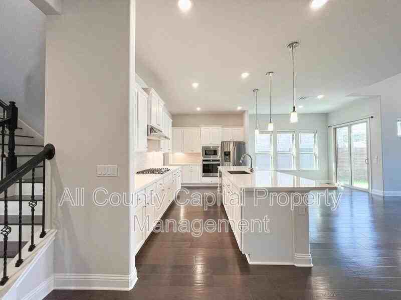 7212 Jument Dr - Photo 7 of 23