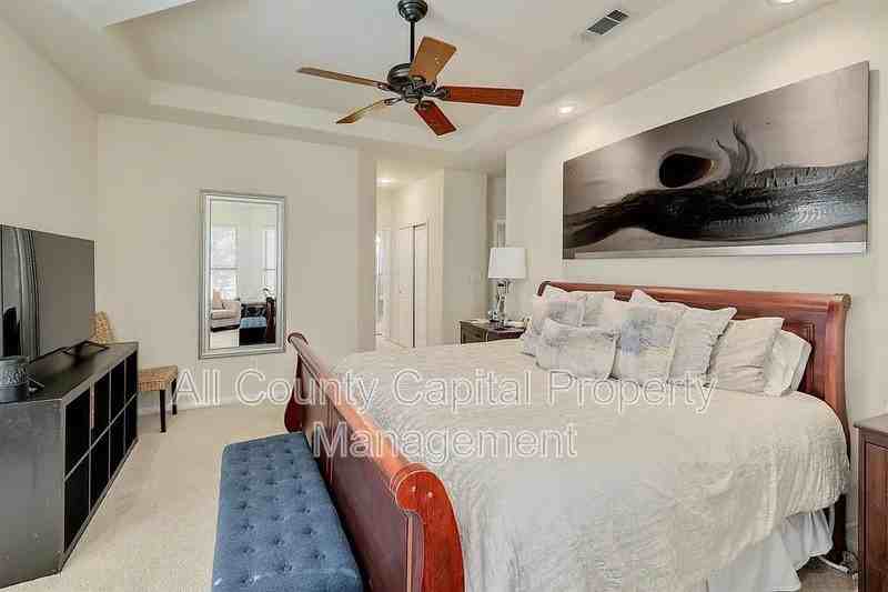 101 Cheerful Ct - Photo 4 of 21