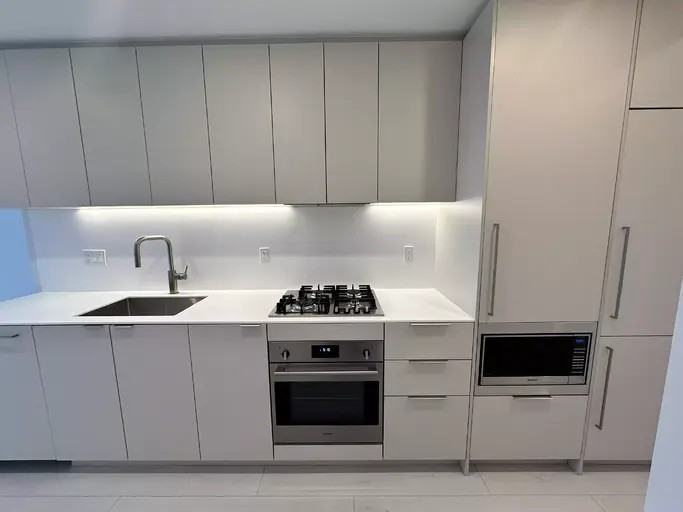1120 Georgia St E #310 - Photo 4 of 20