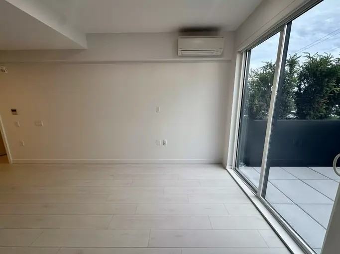 1120 Georgia St E #310 - Photo 5 of 20