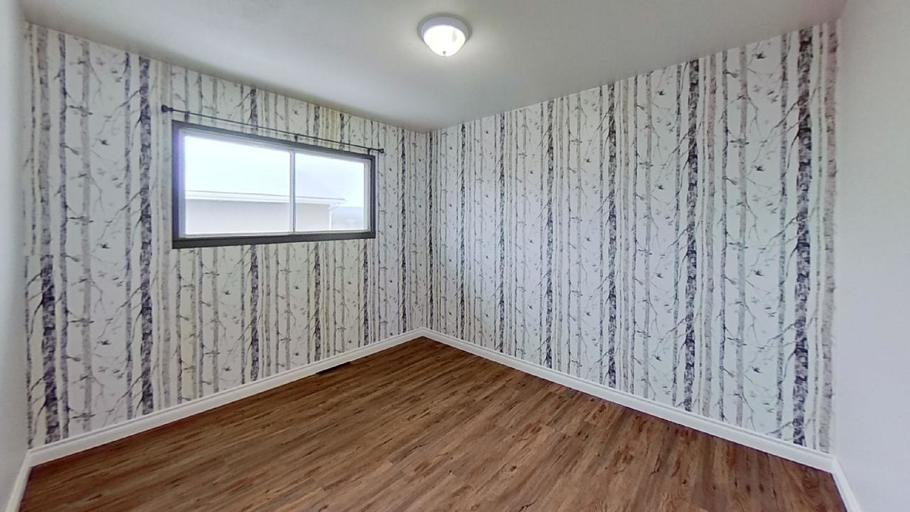 112 Sherwood St - Photo 5 of 10