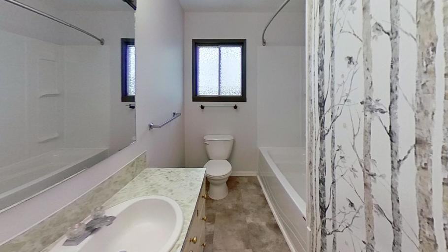 112 Sherwood St - Photo 6 of 10