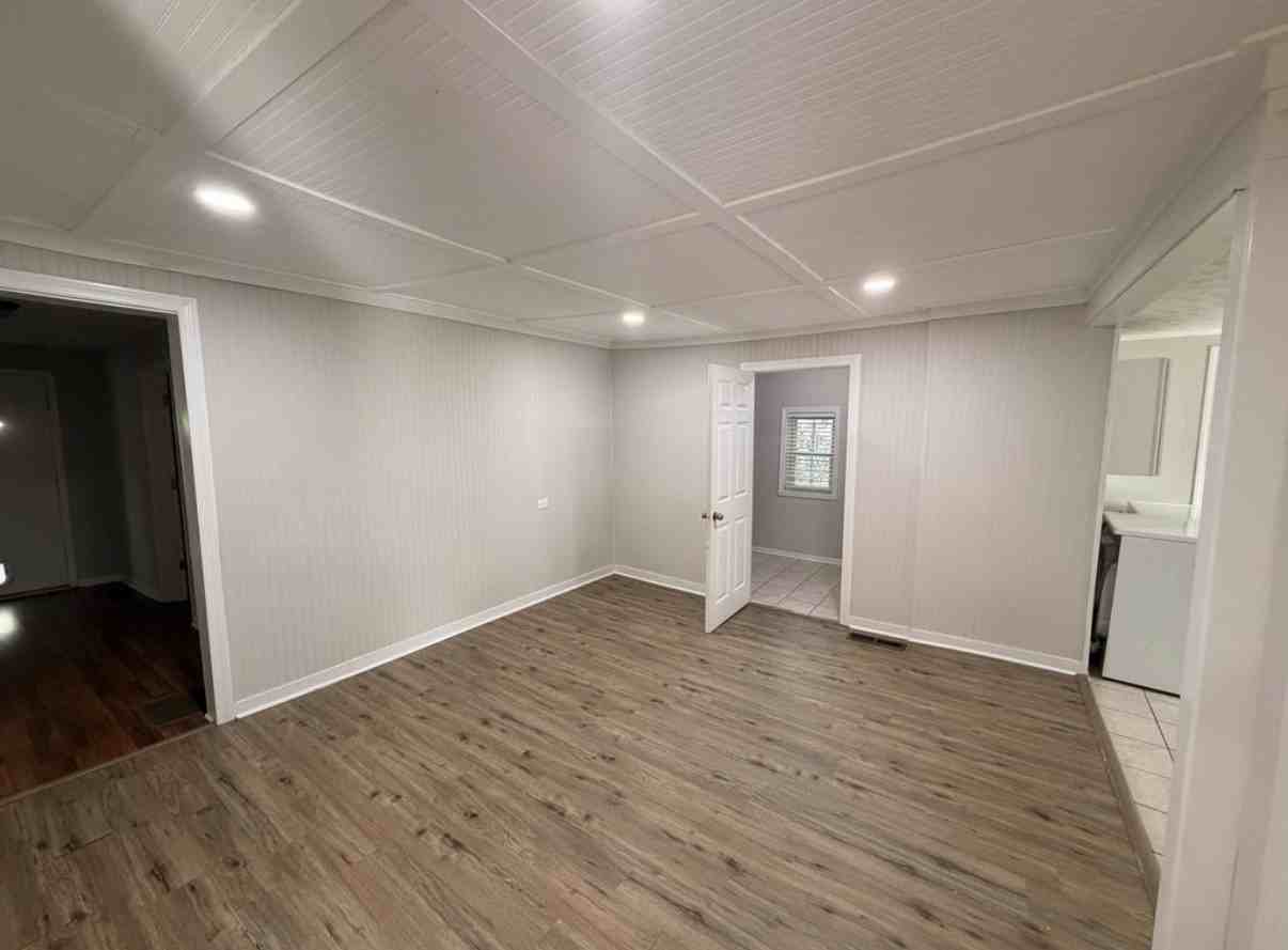 1734 E Broad St #A - Photo 2 of 17
