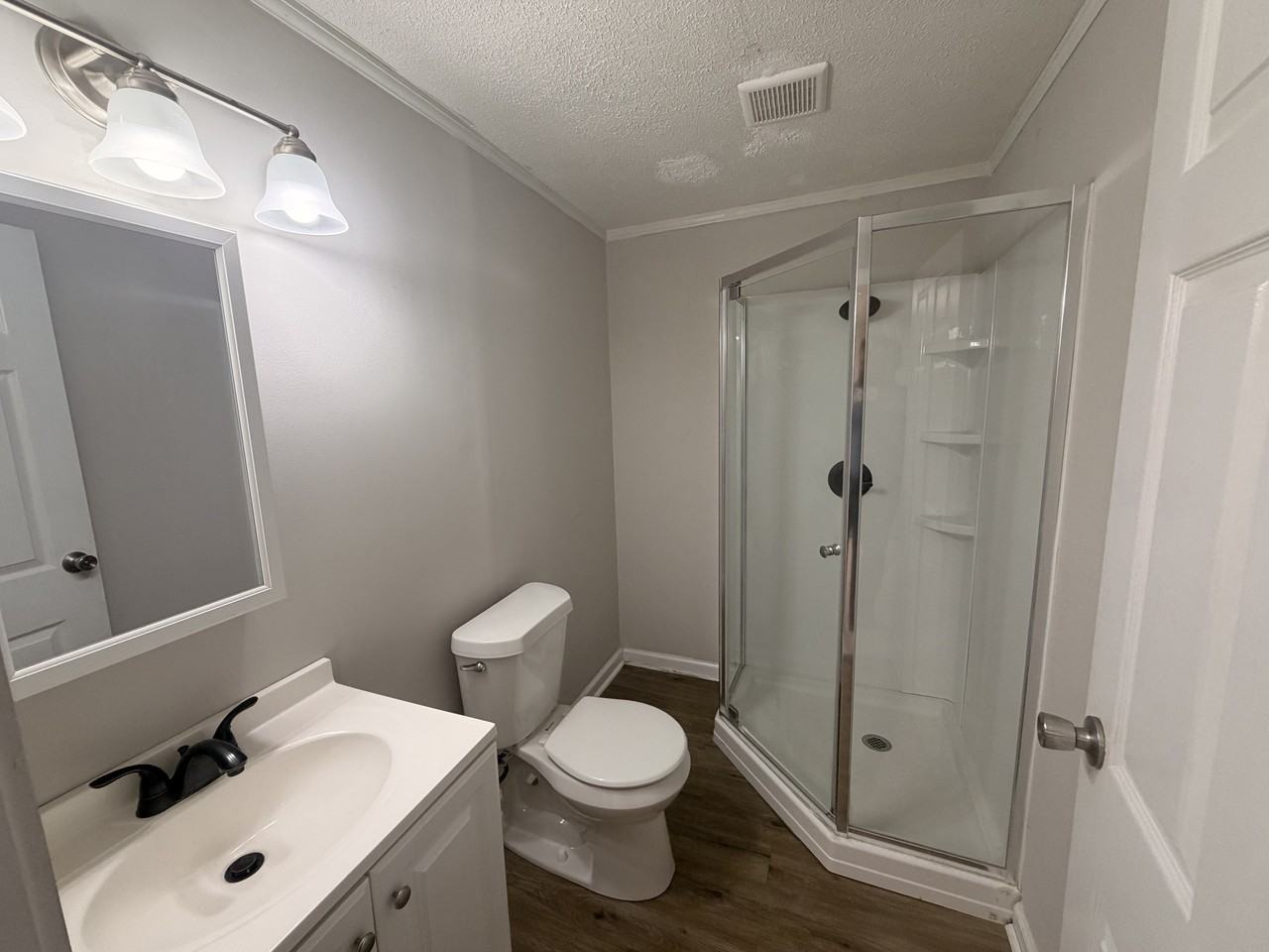 1734 E Broad St #A - Photo 5 of 17