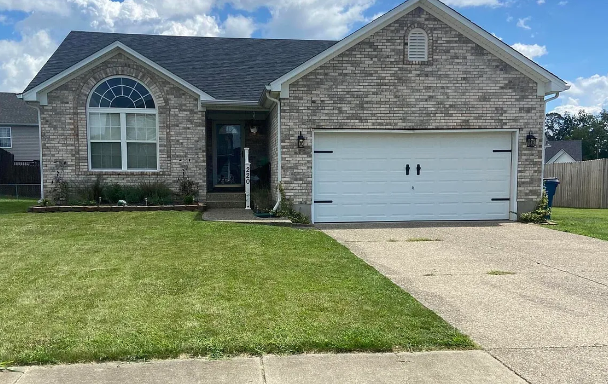 220 Pagoda Ct - Photo 2 of 3