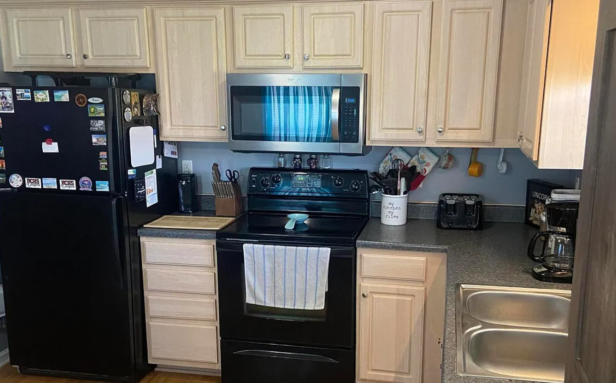 220 Pagoda Ct - Photo 3 of 3